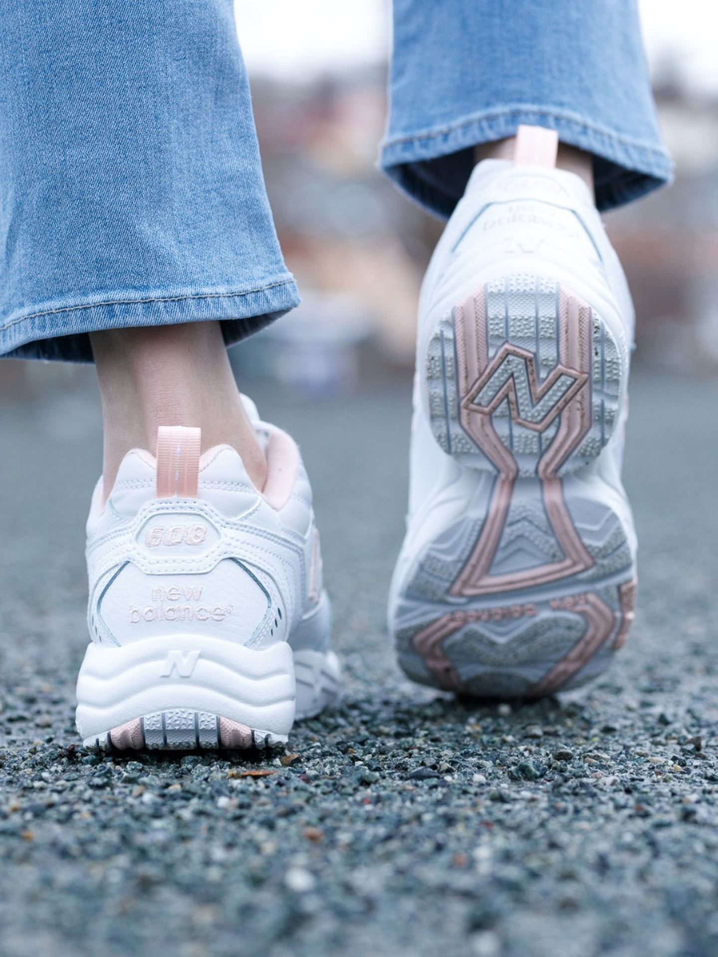 New Balance WX608