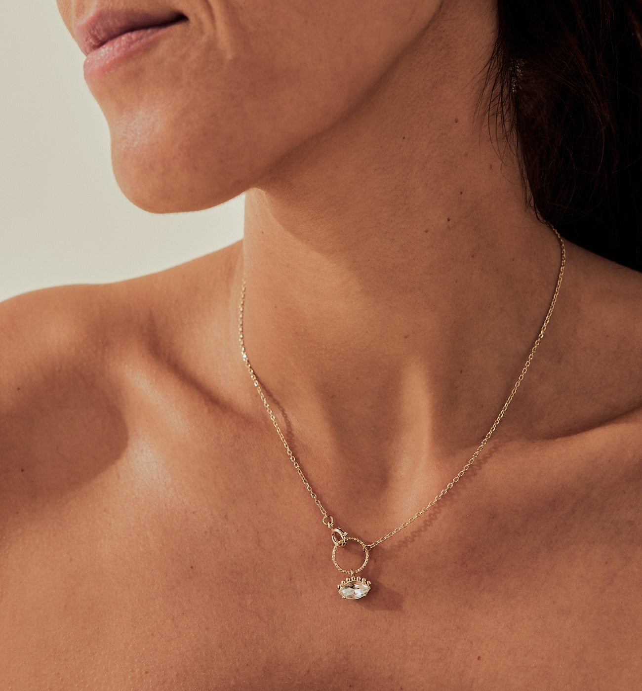 Collier à pendentif ECLIPSE - Coloration dorée