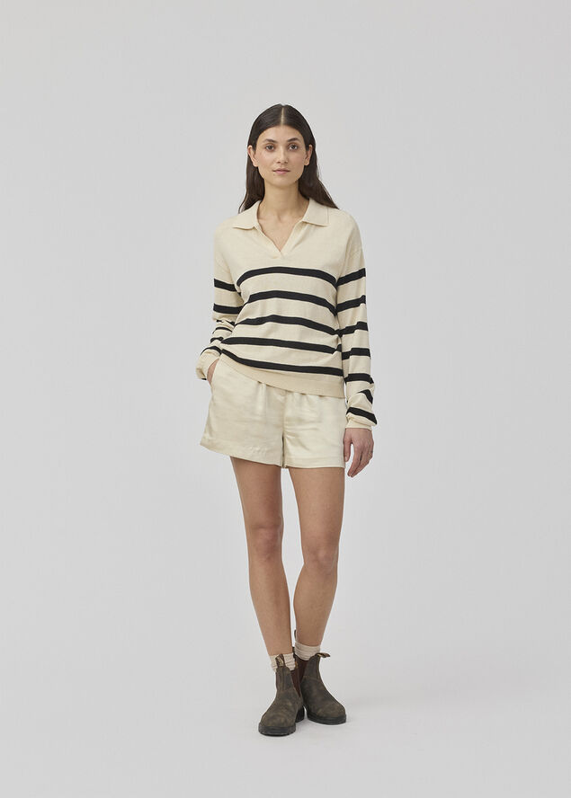 Modström IvoryMD stripe v-neck Black summer sand stripe