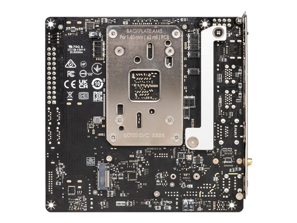 MSI MPG B650I EDGE WIFI - Bundkort - mini ITX - Socket AM5 - AMD B650 Chipset - USB 3.2 Gen 2, USB-C 3.2 Gen2, USB 3.2 Gen 1, USB-C 3.2 Gen 2x2 - 2.5 Gigabit LAN, Wi-Fi 6, Bluetooth - onboard grafik (CPU påkrævet) - HD Audio (8-kanaler)