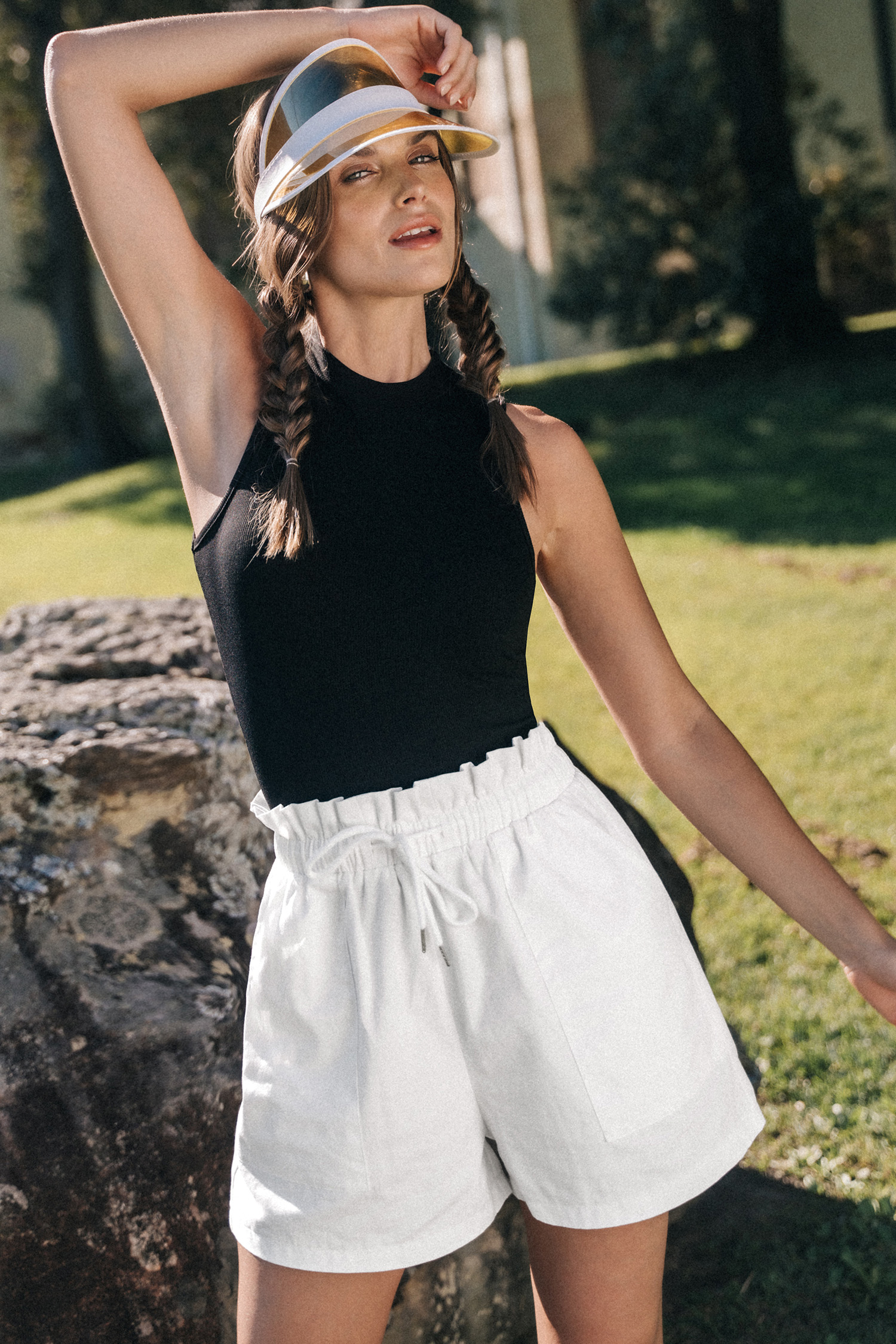 Short en pur coton à jambe large et taille froncée blanc