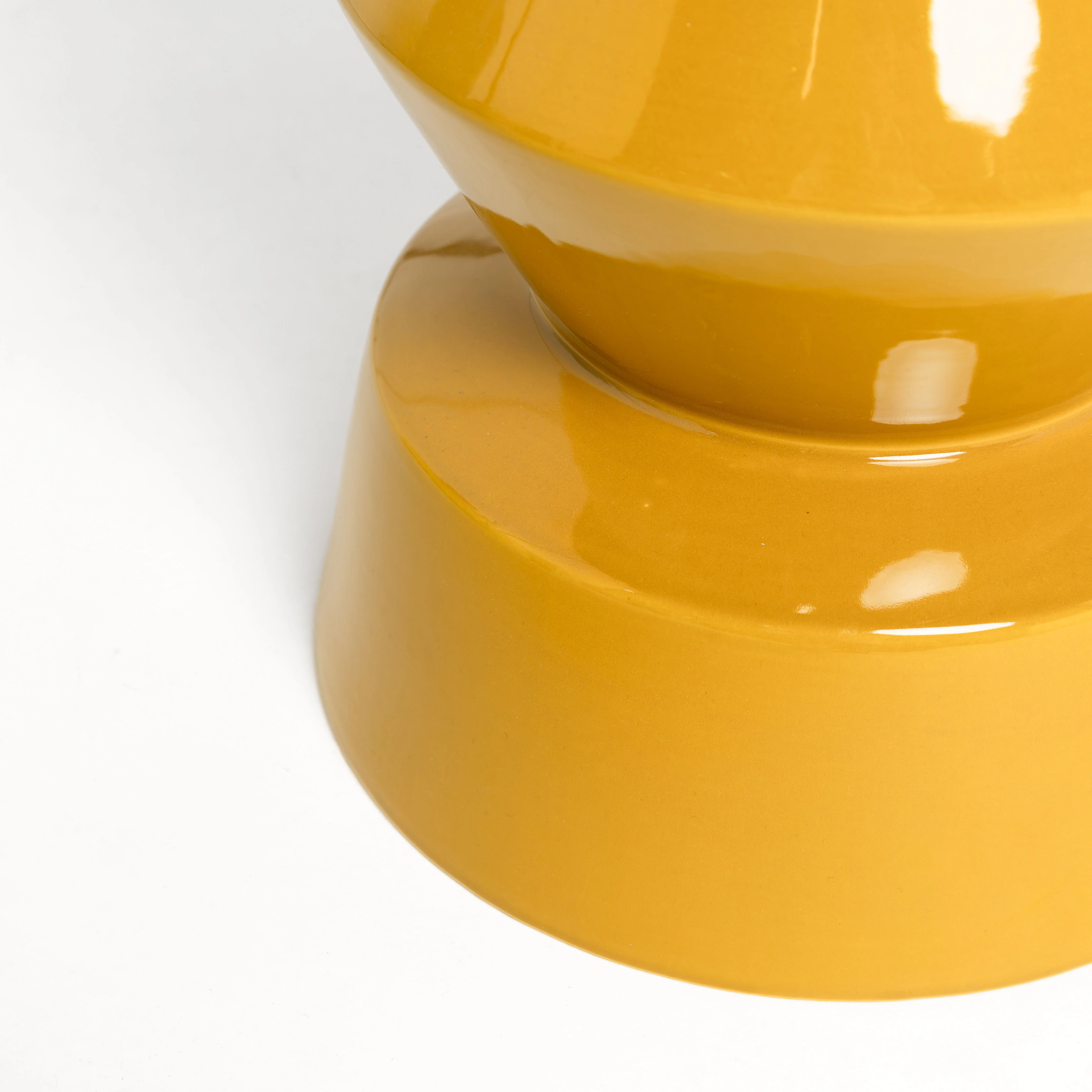 TOTÊME - Table d'appoint céramique | Jaune