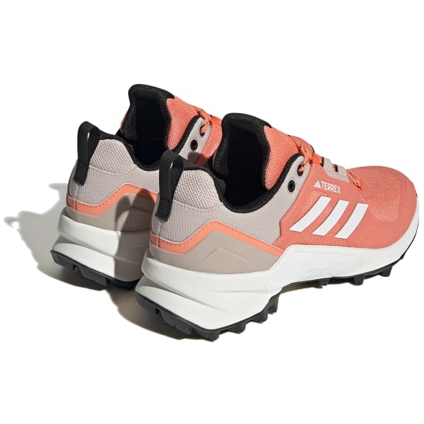 Chaussure de randonnée basse ADIDAS TERREX SWIFT R3 W CORFUS/CRYWHT/WONTAU