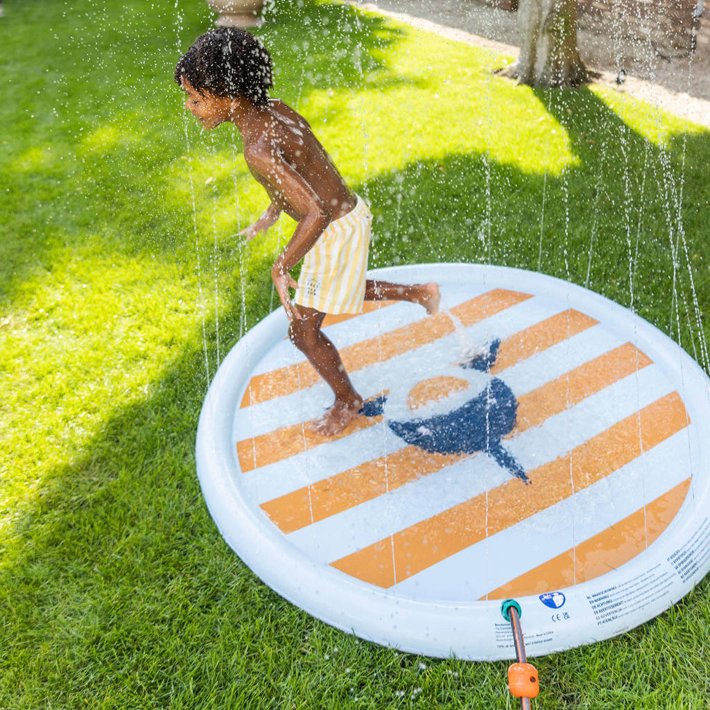 Shark Sprinkler mat