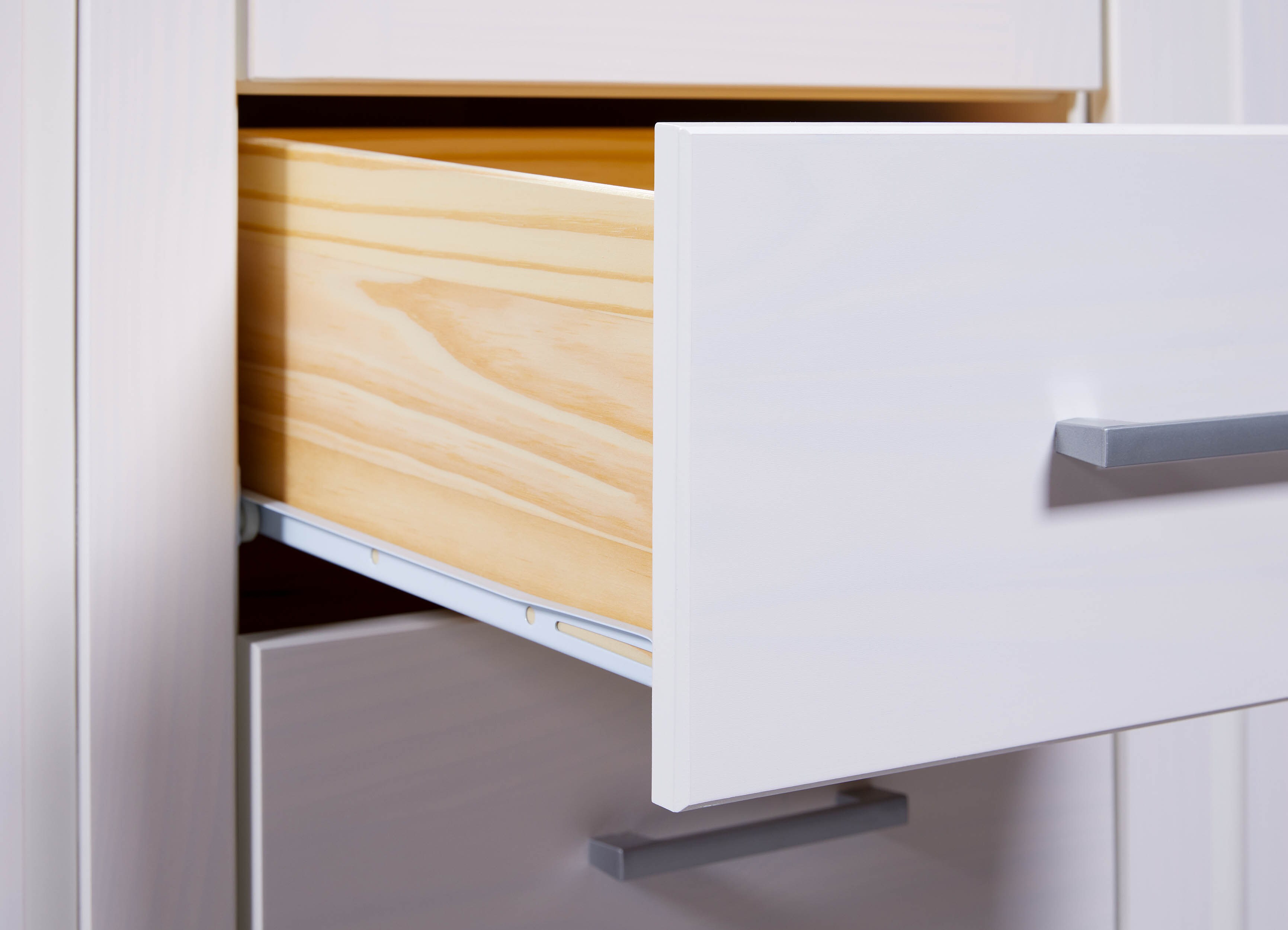 Inter Link Kleiderschrank Geraldo mit Spiegel 3 Türen und Schubladen in Weiss