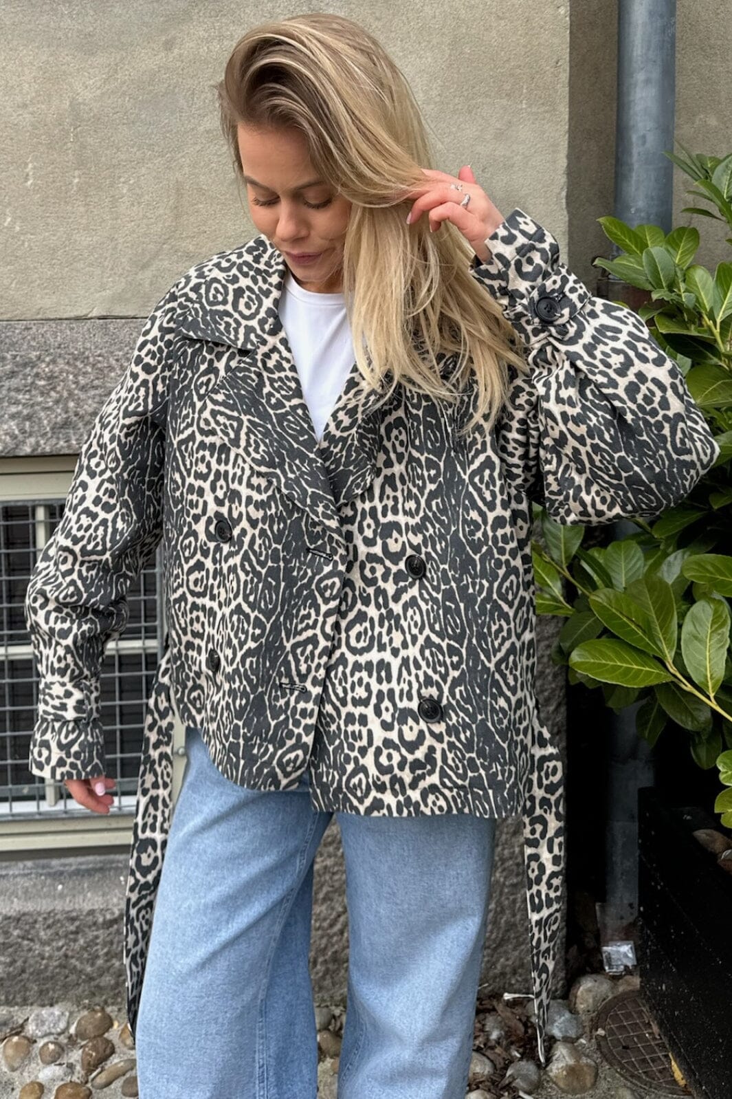BYIC Almaic Trenchcoat lp leo print