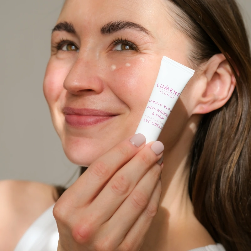 Lumene Nordic Bloom Anti-wrinkle & Firm Moisturizing Eye Cream 15 ml