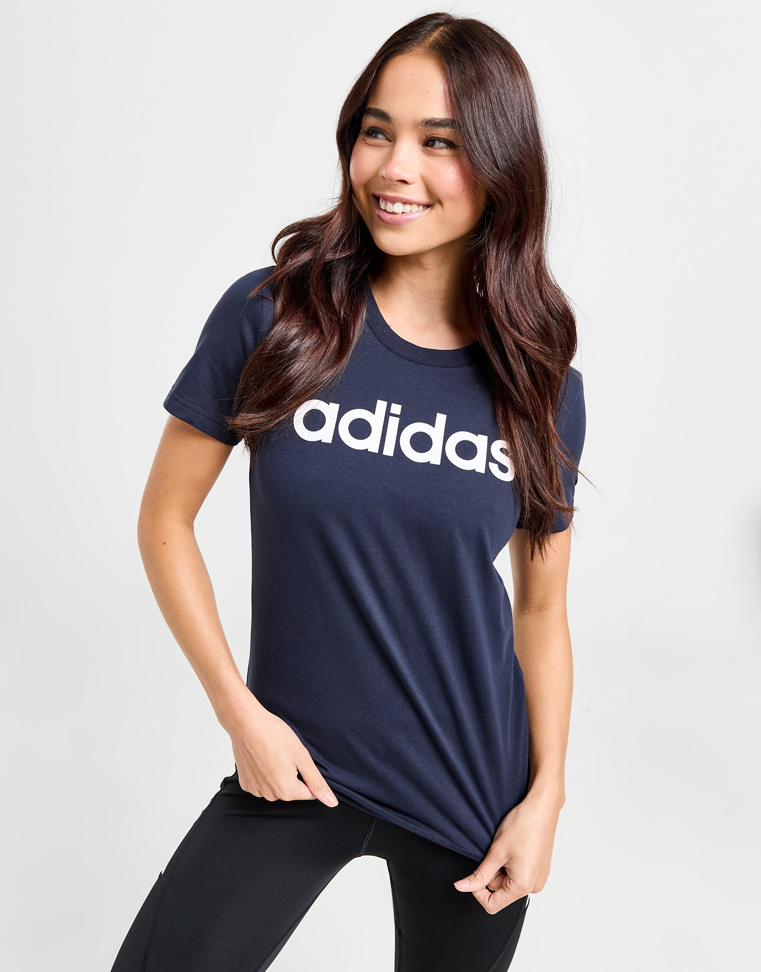 adidas T-shirt LOUNGEWEAR Essentials Slim Logo