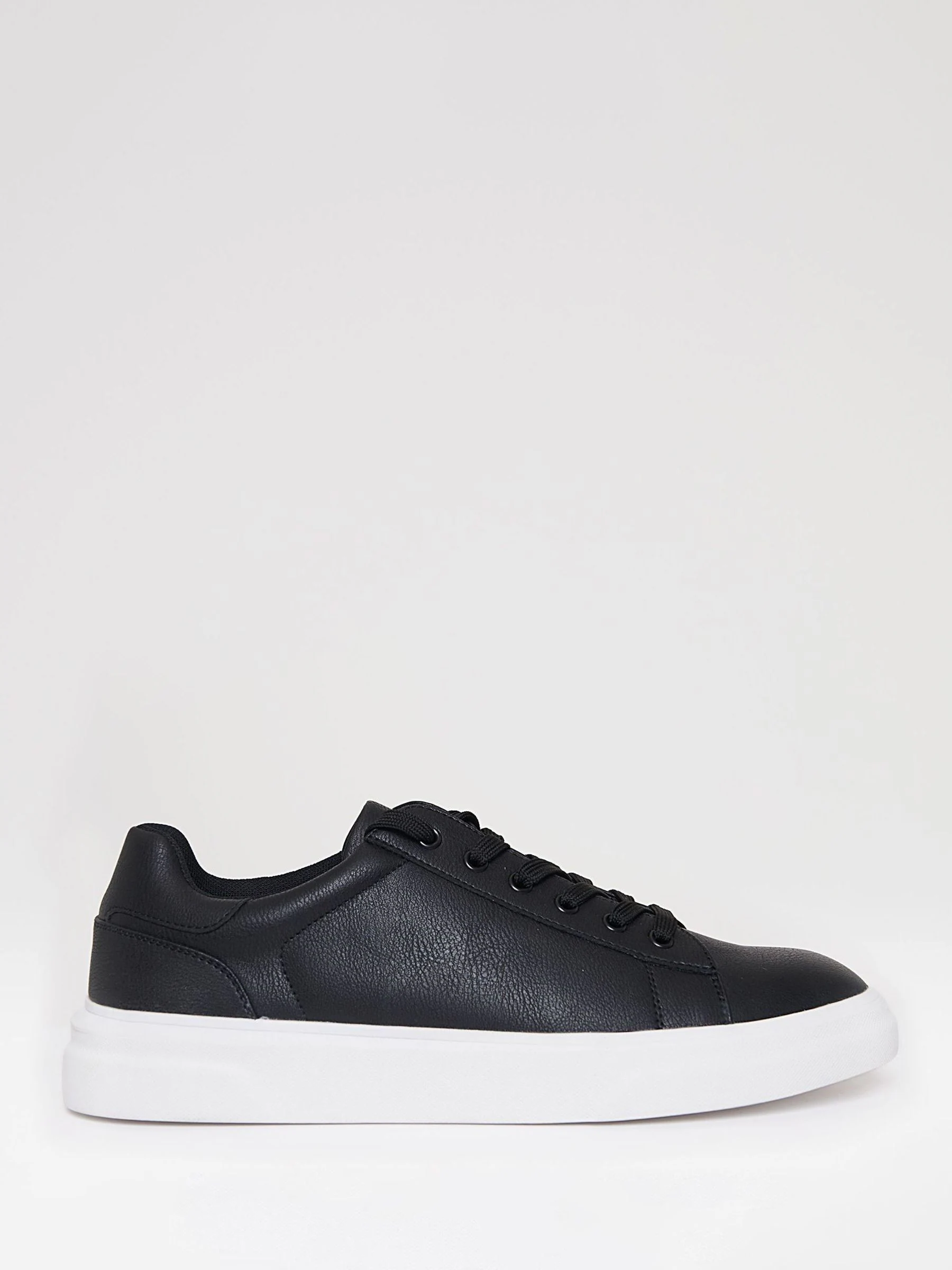 Threadbare Court Trainers