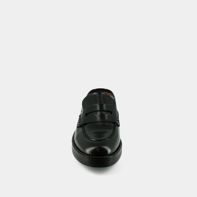 Mocassins à bouts ronds et surpiqûres  en cuir glacé noir