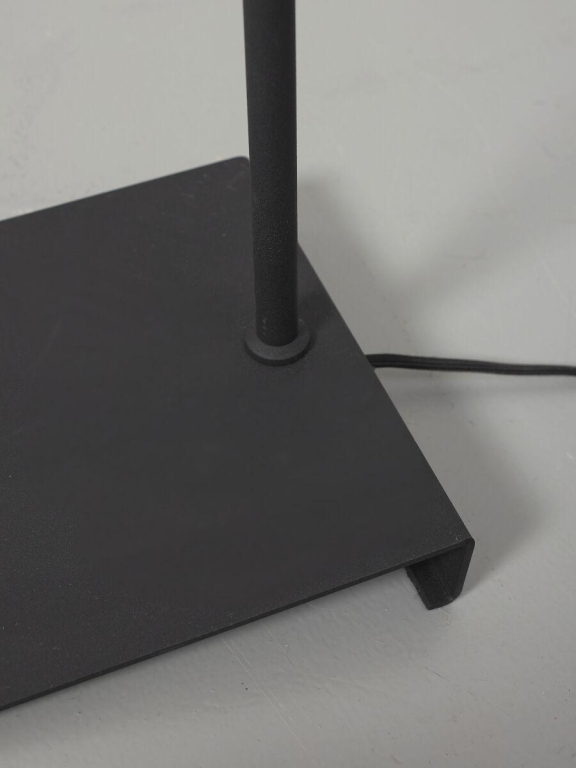 It's about Romi Bordeaux vloerlamp zwart