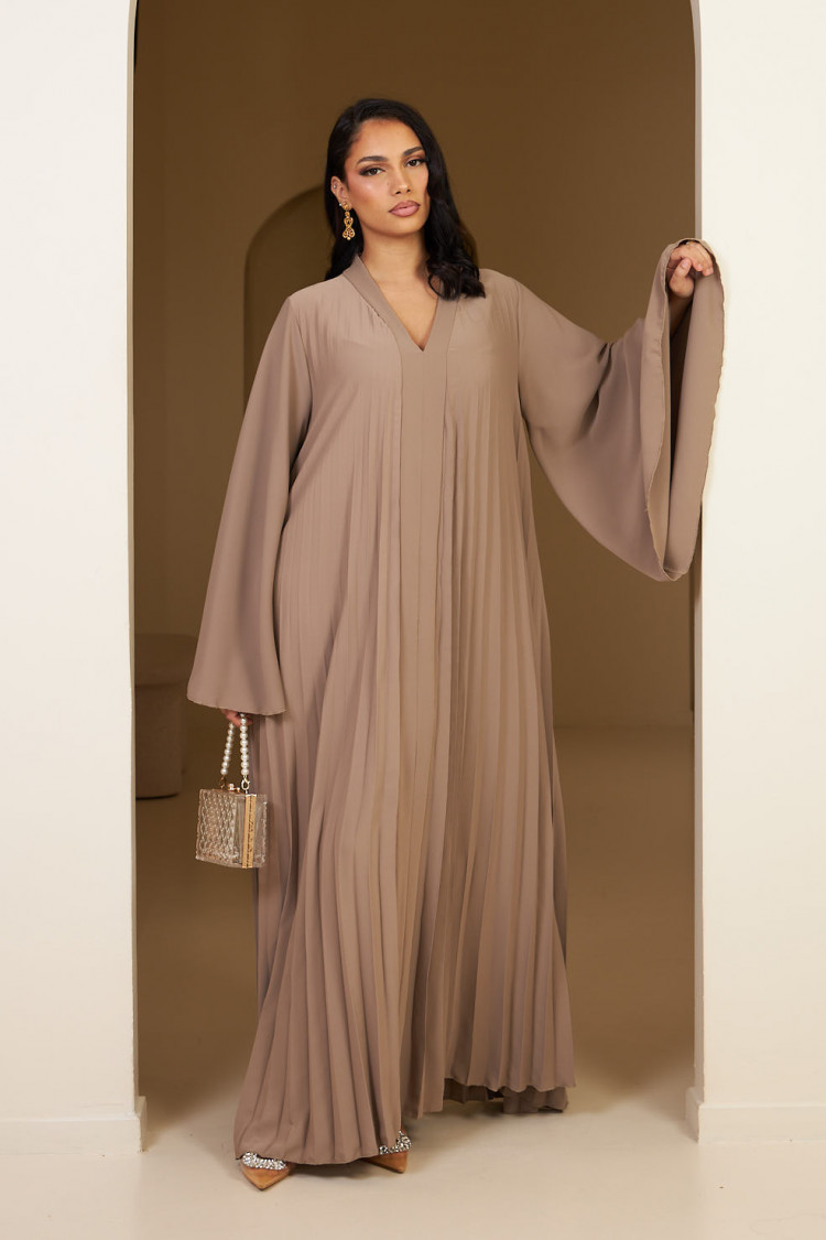 Abaya beige foncé plissée