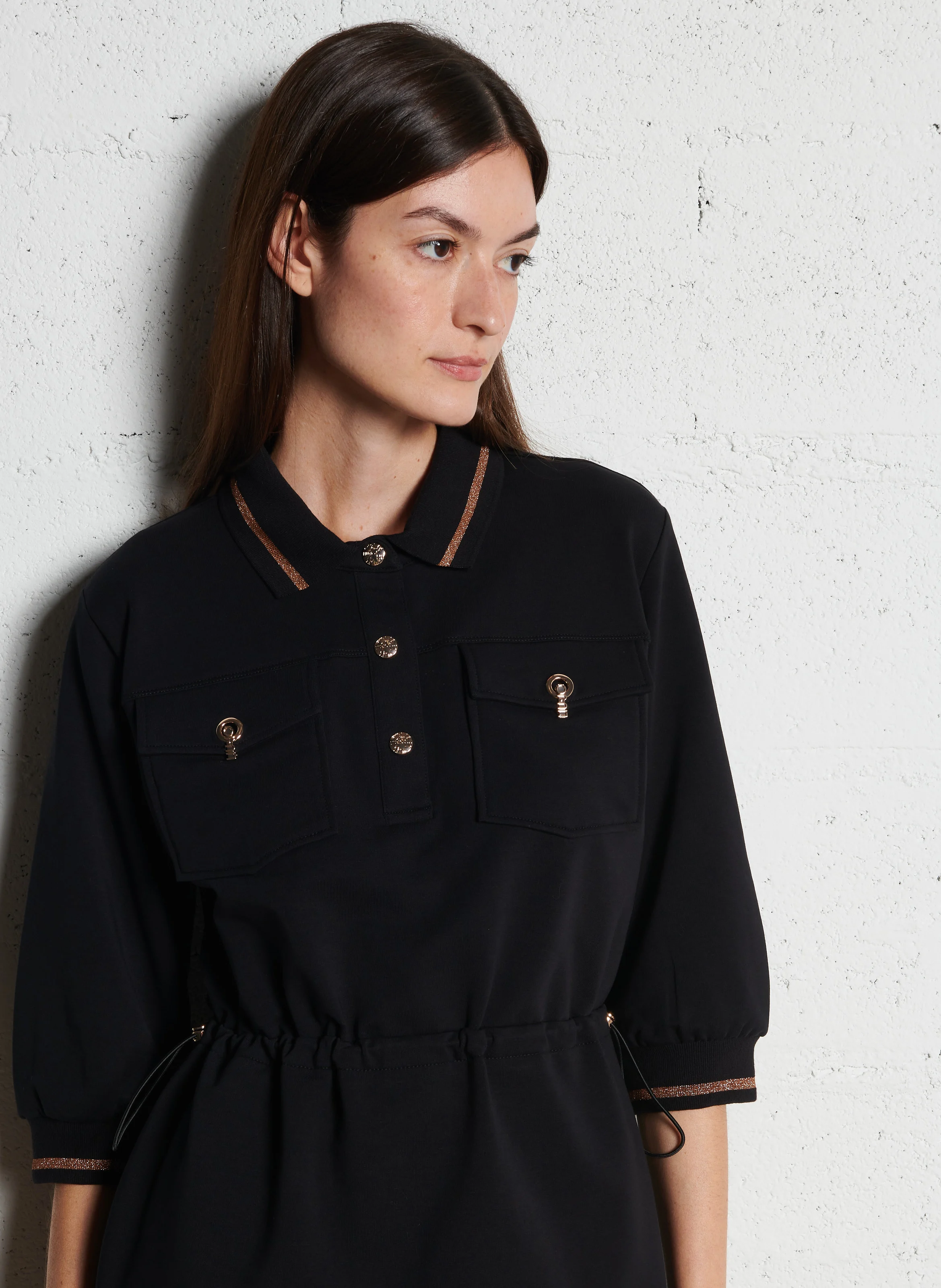 Robe courte col classique en coton mélangé | Noir