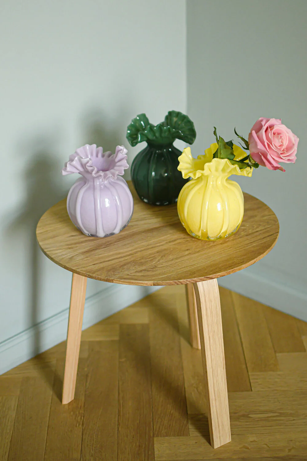 Bahne Interior  Vase med bølget kant, gul - H17cm