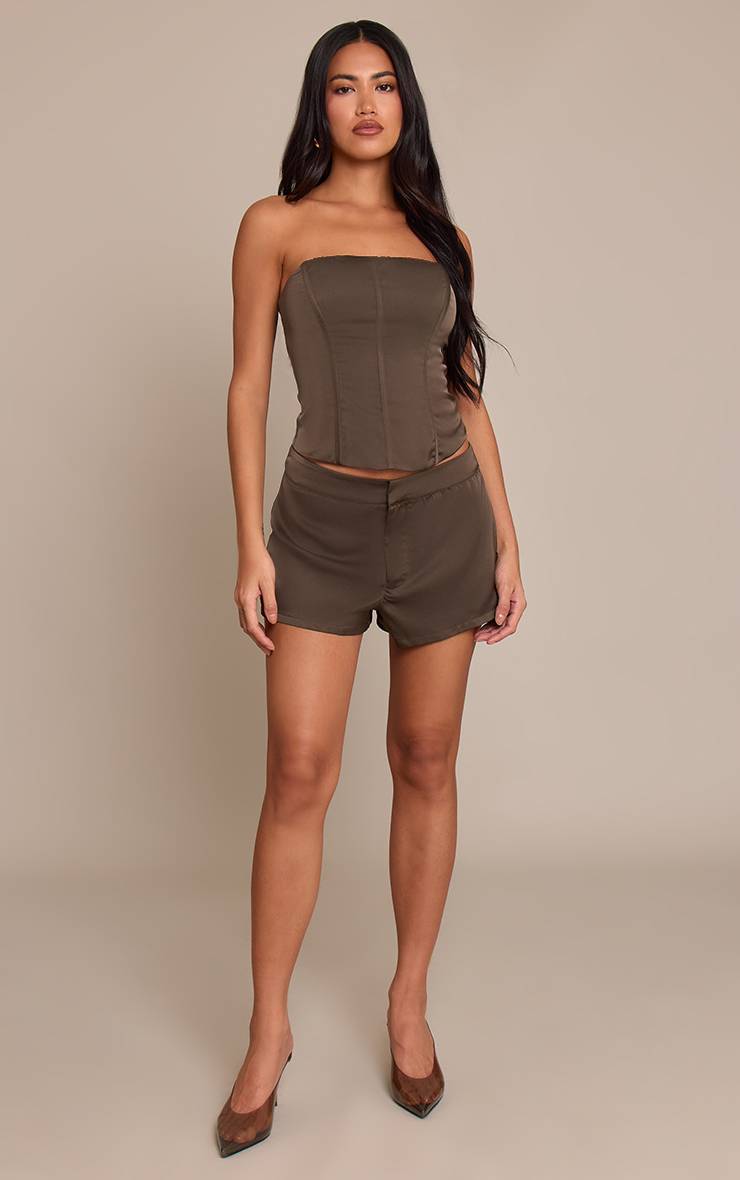 Marron Foncé Short Taille Basse En Satin