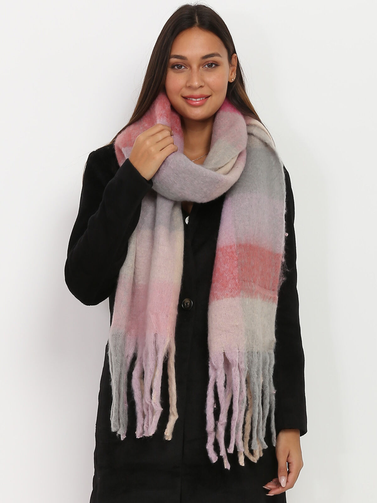 Écharpe duveteuse à carreaux et franges- Rose