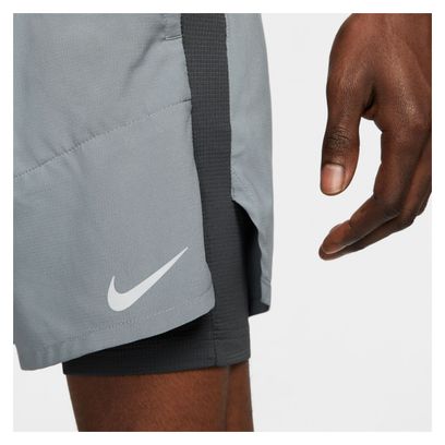 Short 2-en-1 Nike Dri-Fit Stride Gris