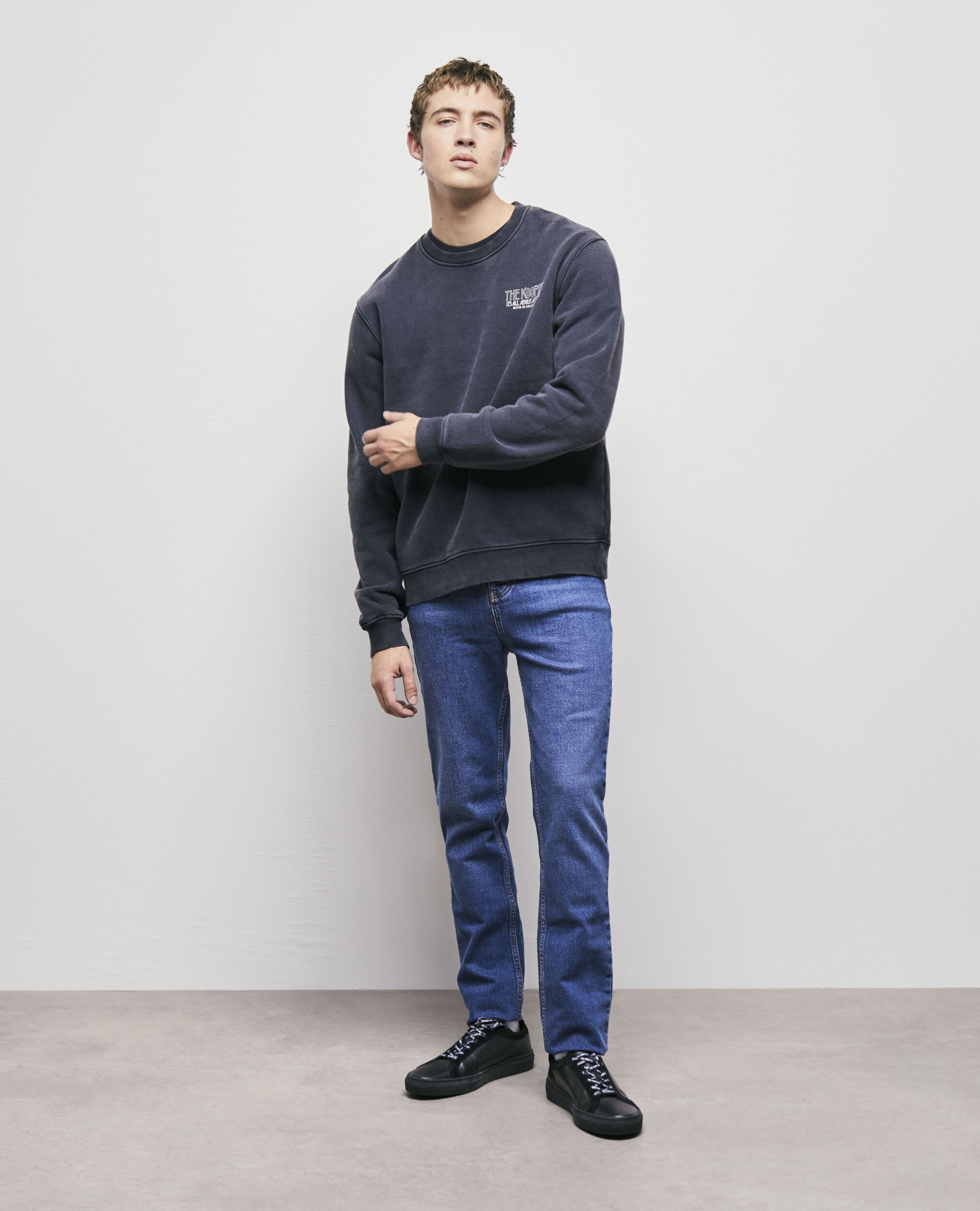 Sweatshirt imprimé noir