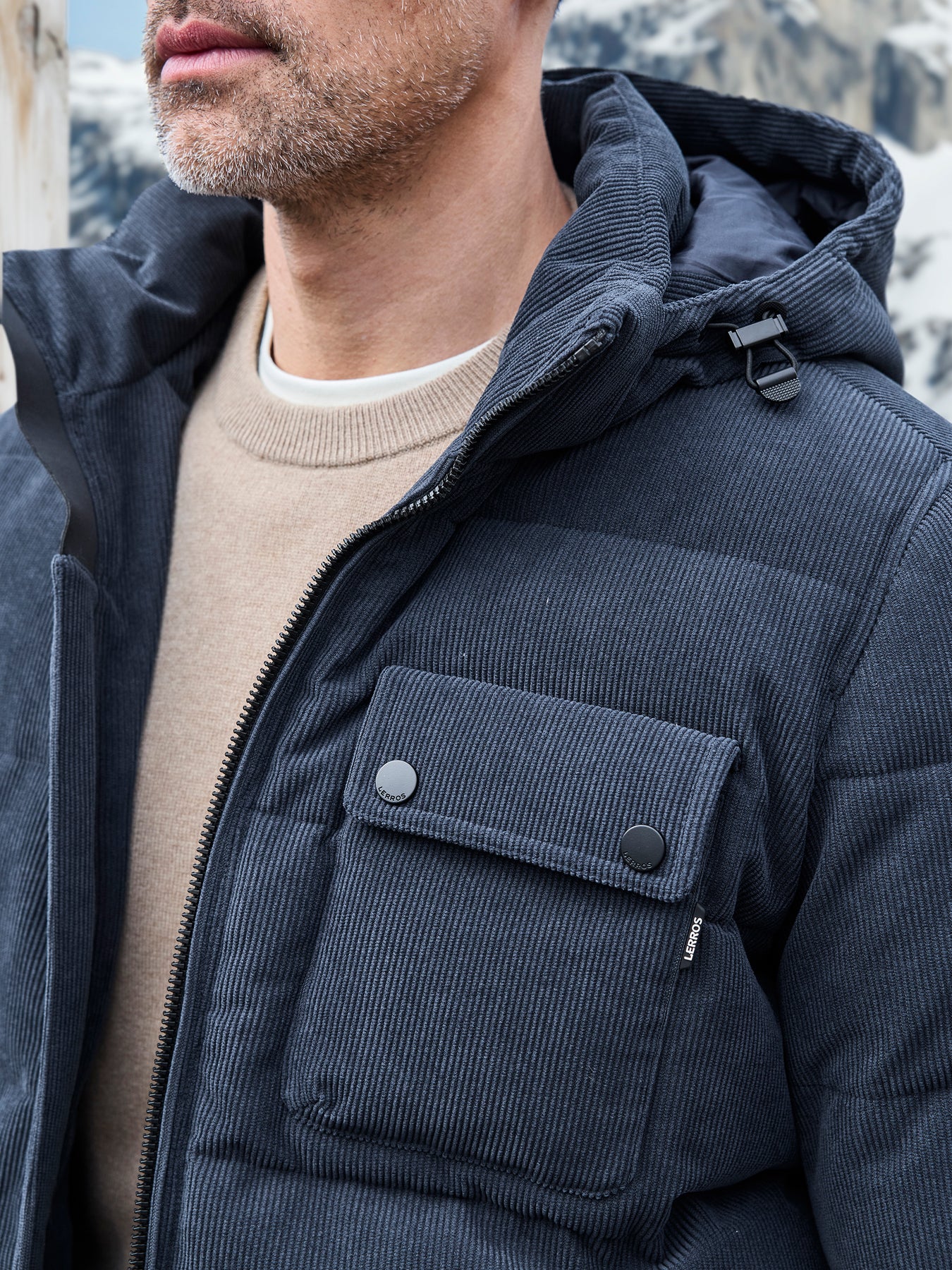 Herren Steppjacke in funktionaler Cord-Optik