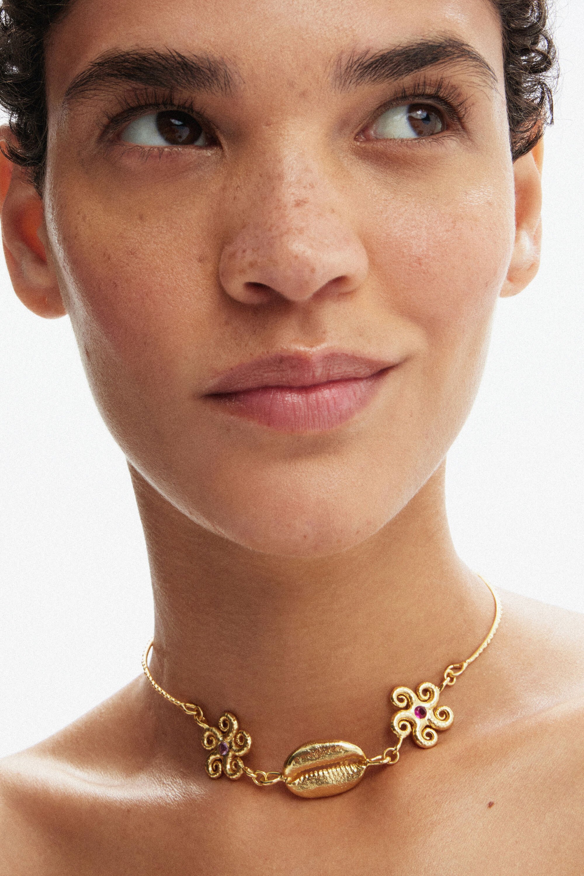 Choker coquillage plaqué or Zalio