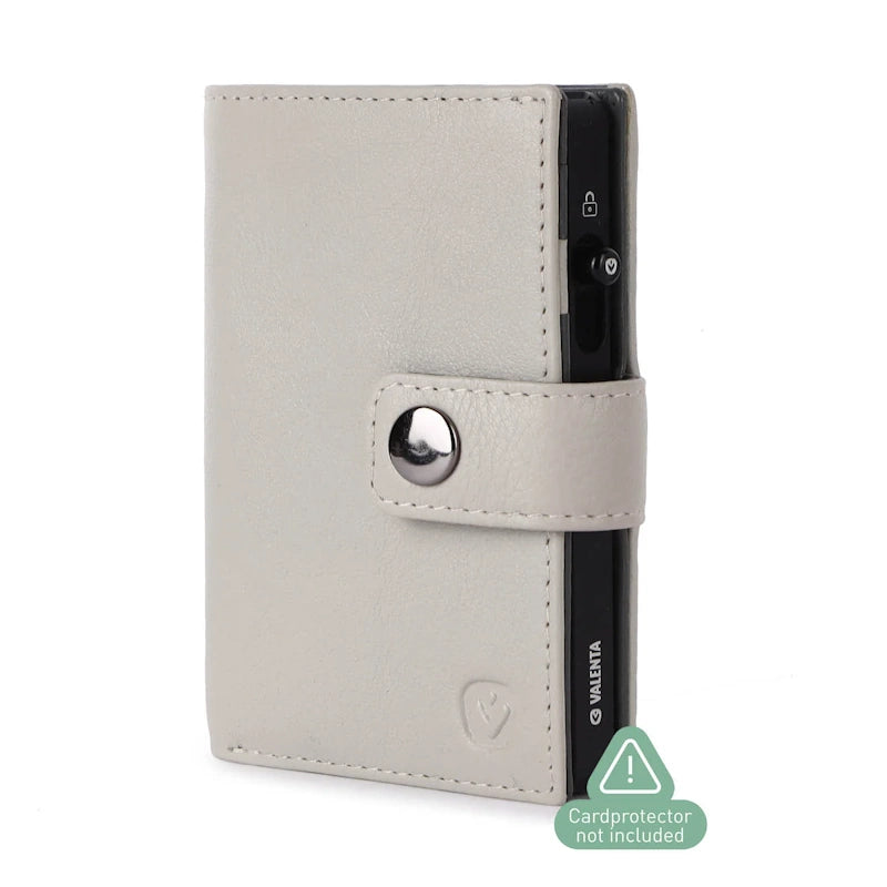 Valenta Card Wallet Leather MagSafe Luxe Off White