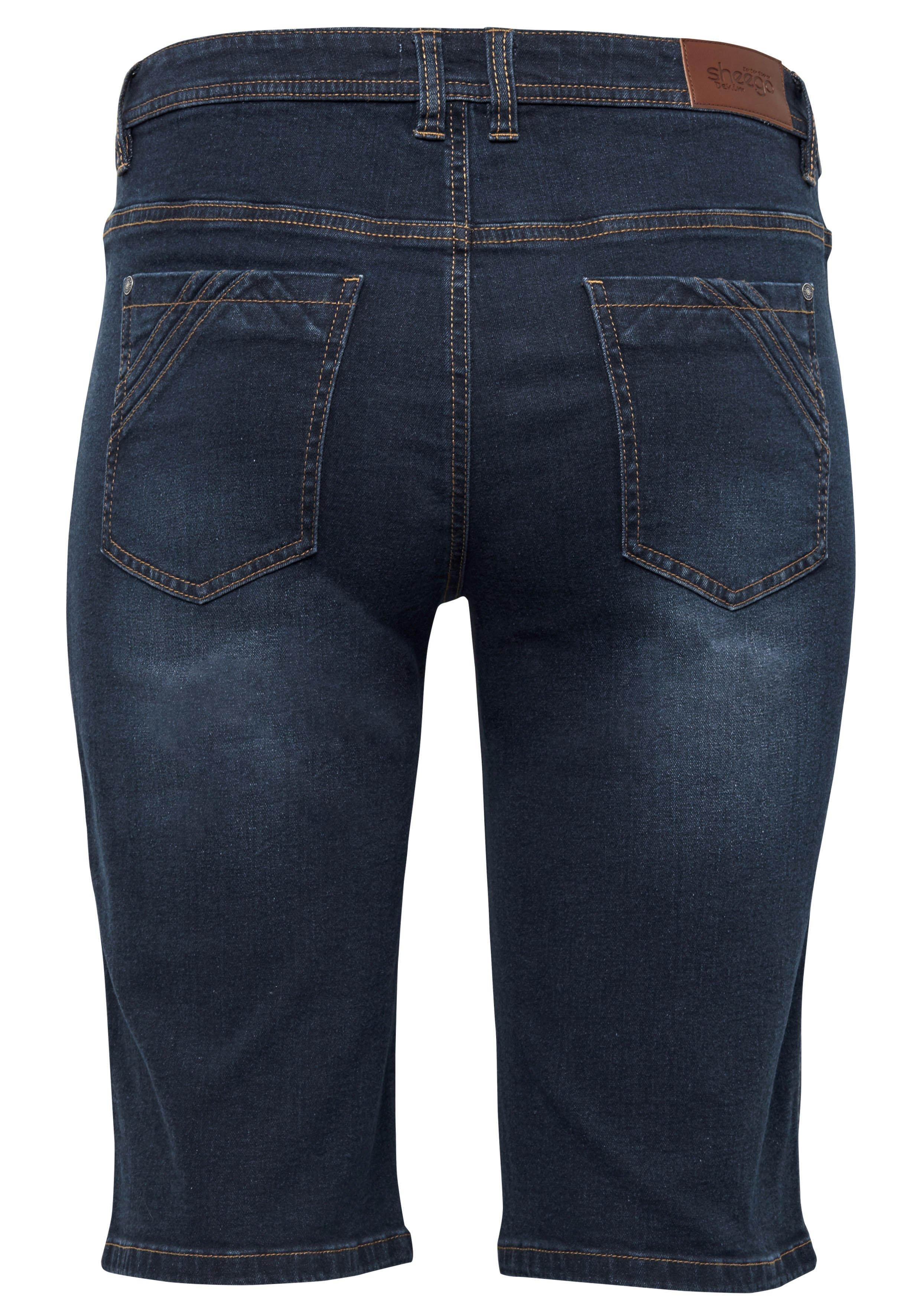 Jeansbermudas mit vorverlegter Seitennaht