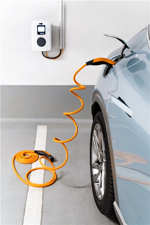 (7m) Selbstaufrollendes Helix 22kW/32A Elektroauto Ladekabel 3-phasiges Stromkabel für Hybrid- / E-Autos mit Typ 2 Anschluss (75750) - Schwarz