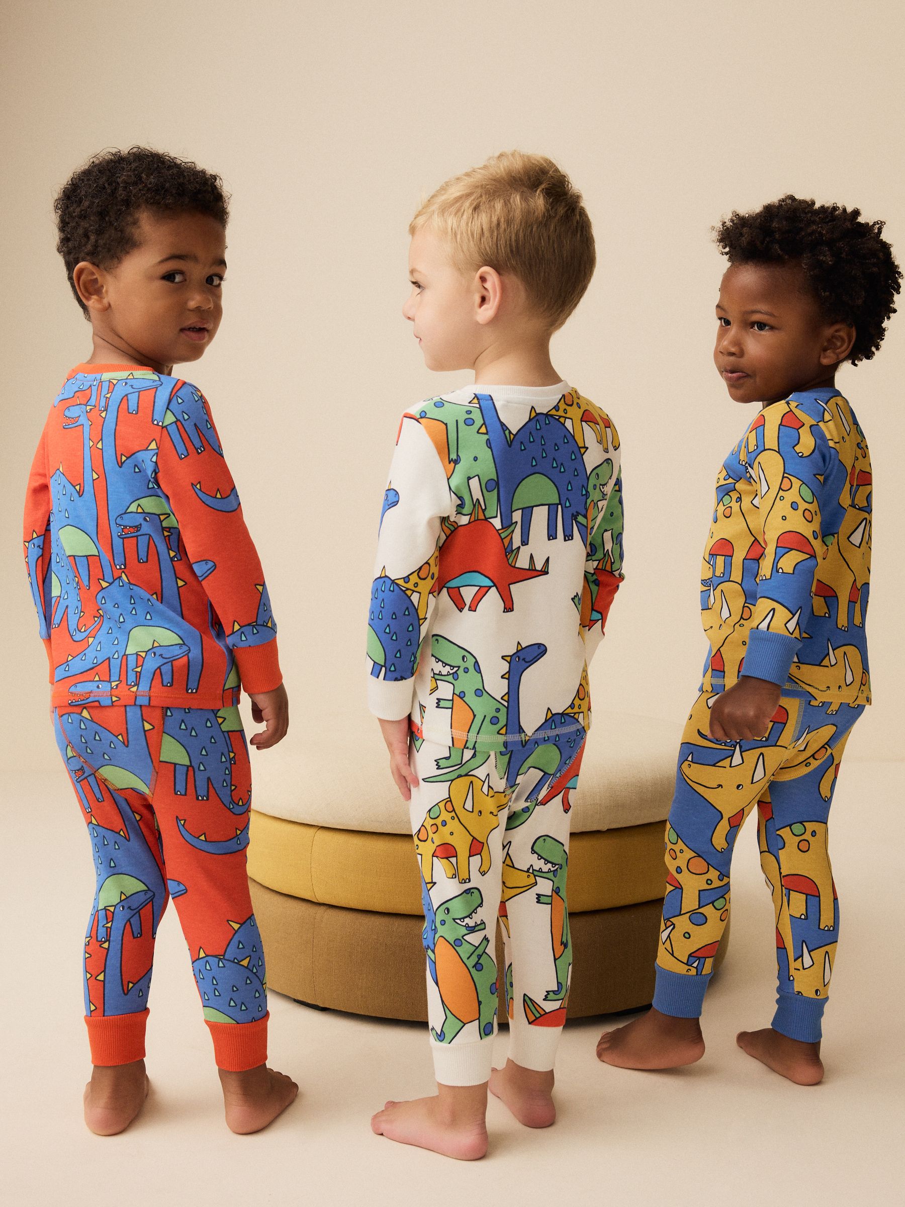 Felkleurig met dinosaurusprint - Verpakking van 3 knusse pyjama's (9 mnd-10 jr)