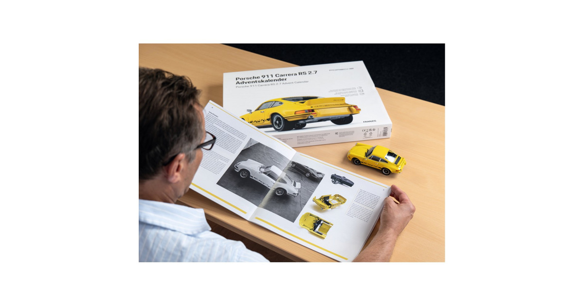 FranzisPorsche 911 Carrera RS 2.7 Adventskalender Modelvoertuig  (Schaal 1:24)