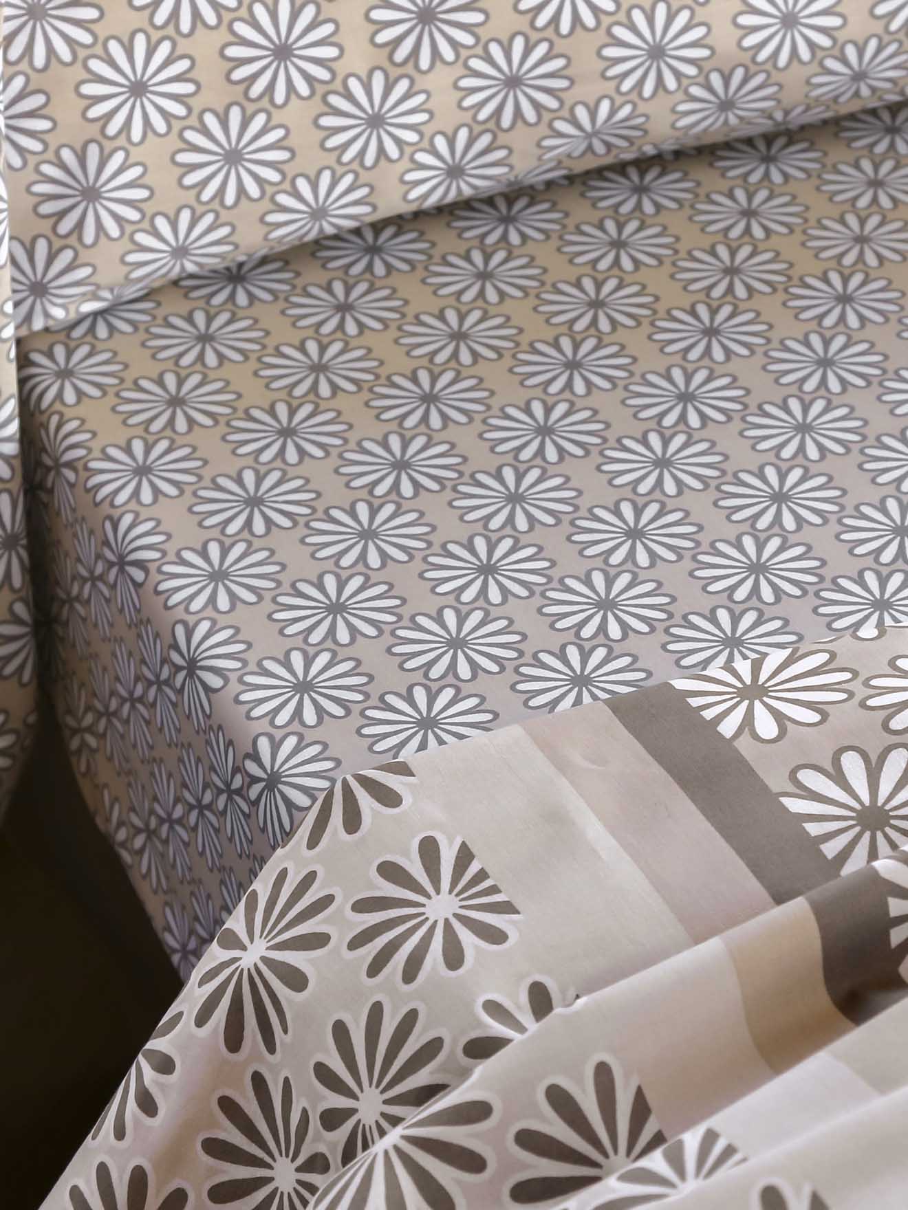 Drap-housse fleurettes
