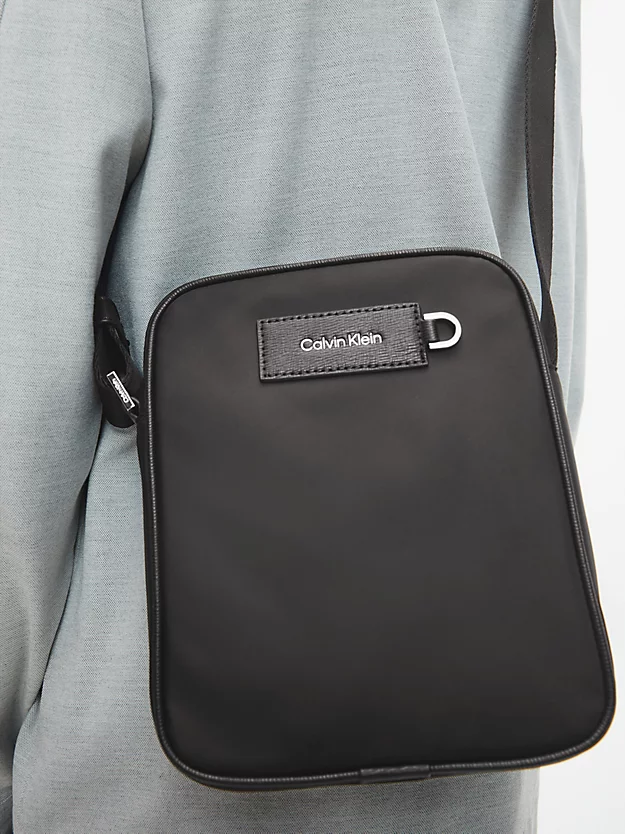 Bolsa de ombro reciclada para repórter