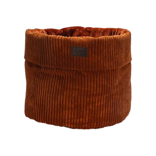 Designed by Lotte Ribbed Kattenmand