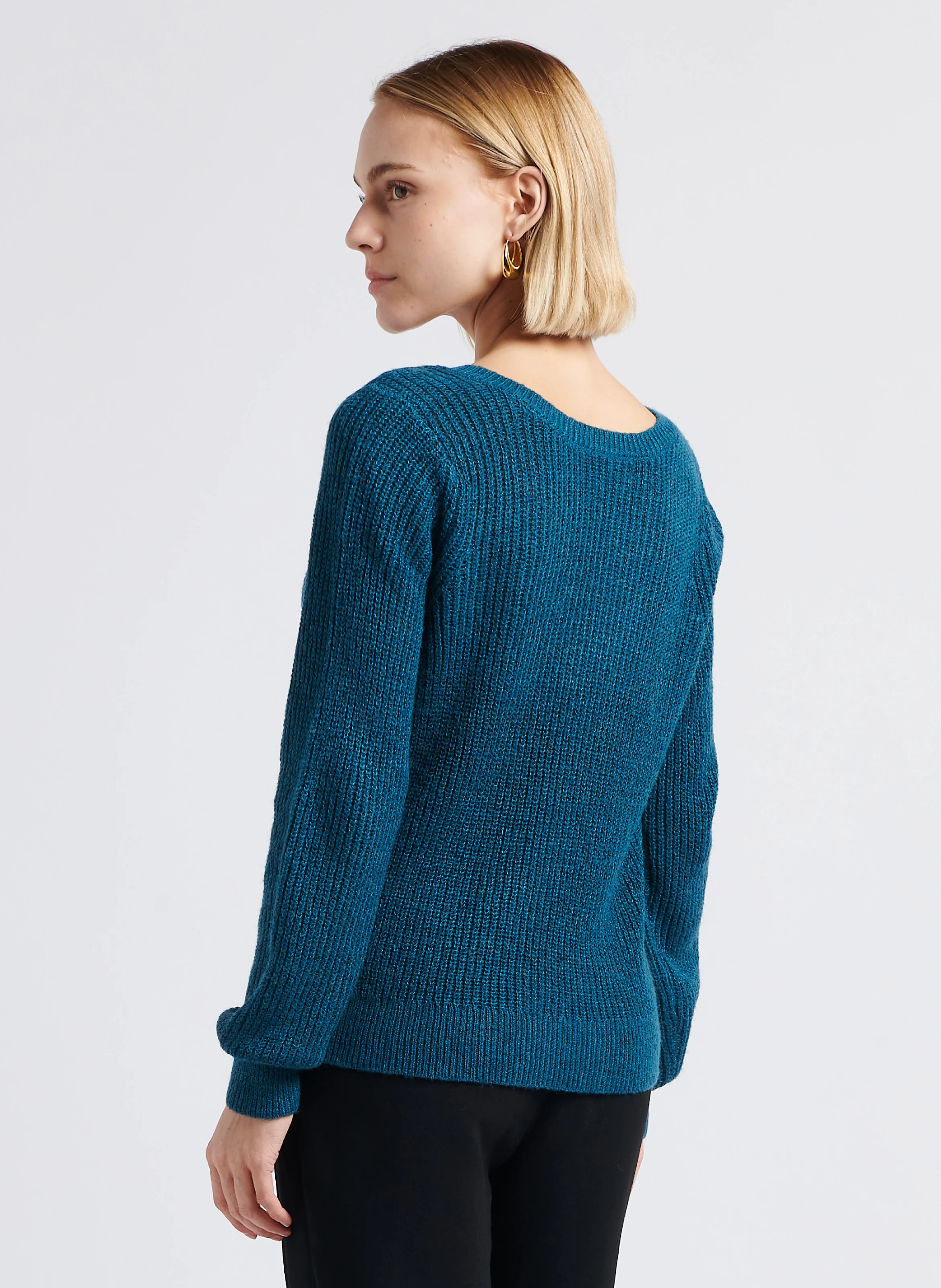 DEBRA - Pull droit col v en maille | Bleu