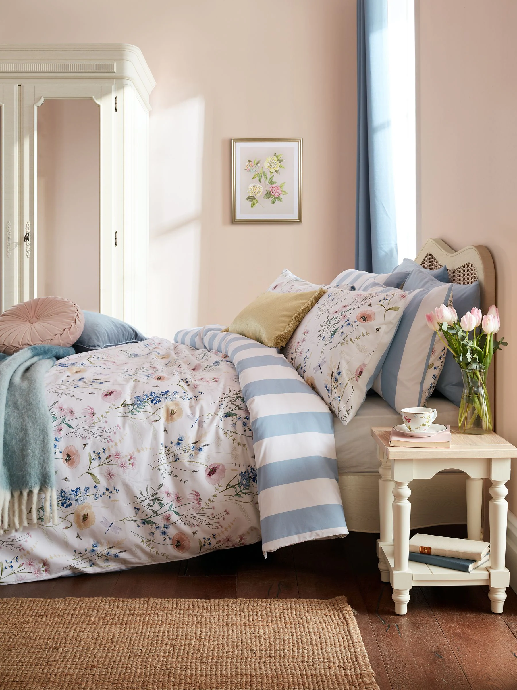Laura Ashley 100% Cotton Percale 200 Thead Count Alford Meadow Duvet Cover and Pillowcase Set