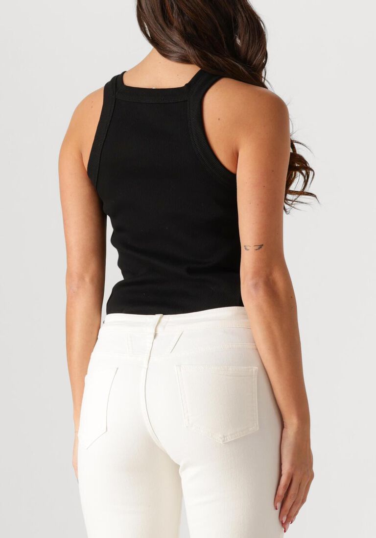 zwarte closed top racer tank top