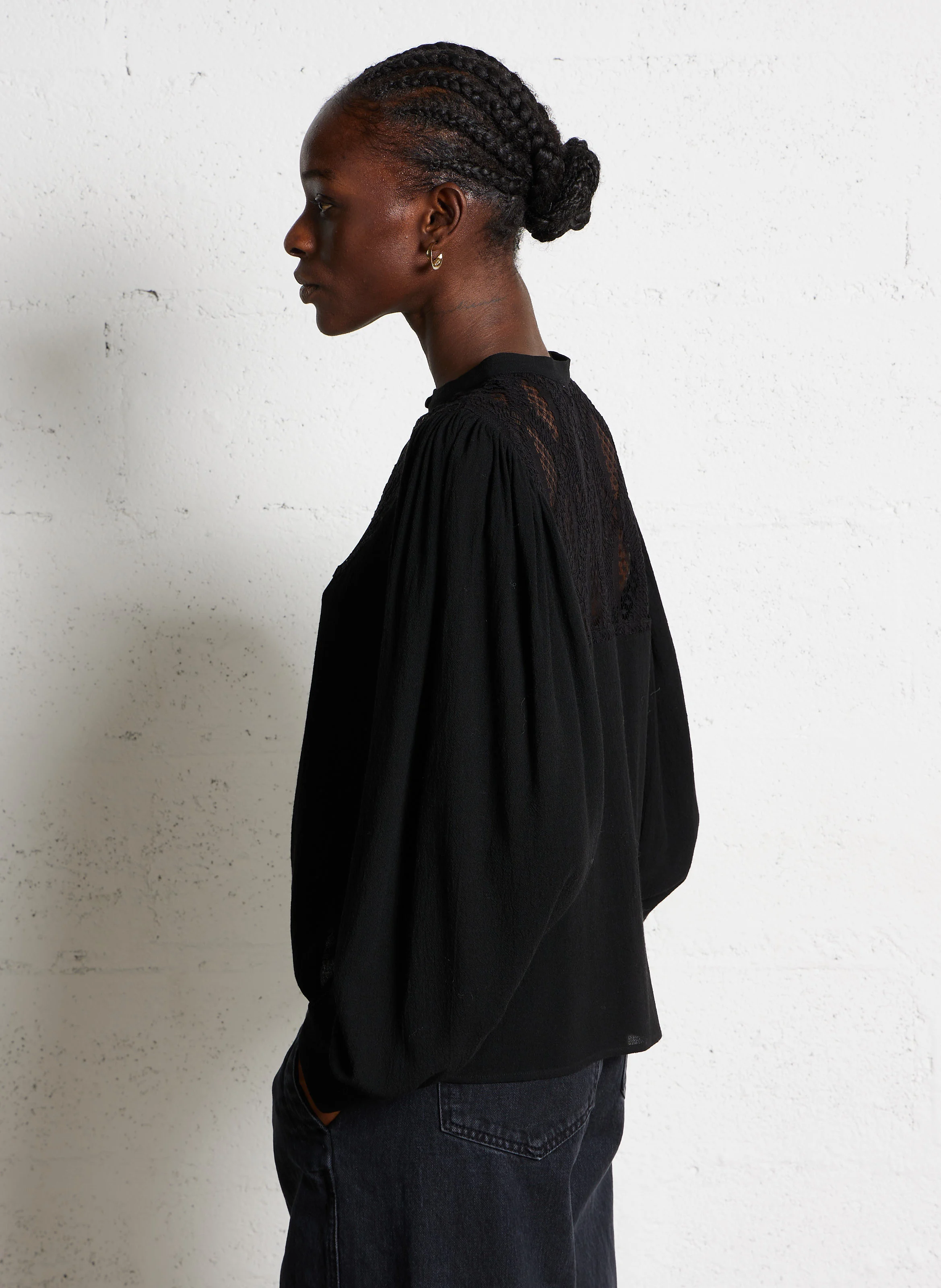 Blouse col rond en dentelle | Noir