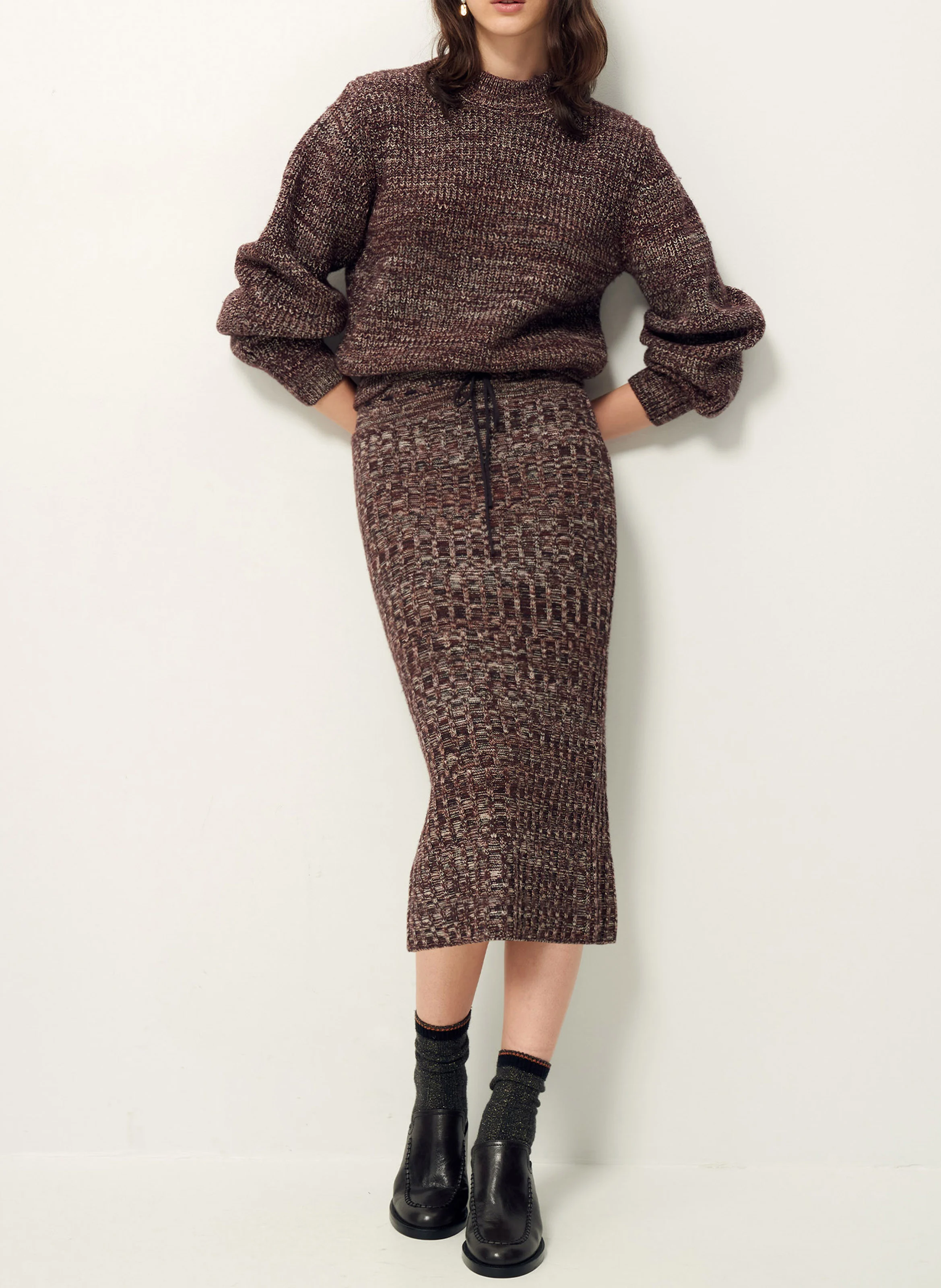 MARLINA - Jupe crayon mi-longue en maille | Marron