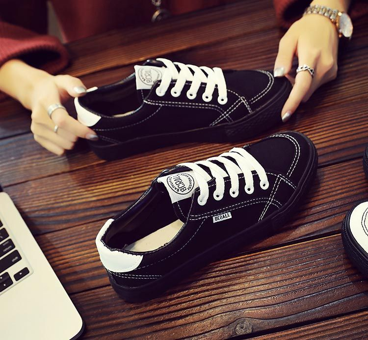 Solejoy - Veterschoenen met panelen