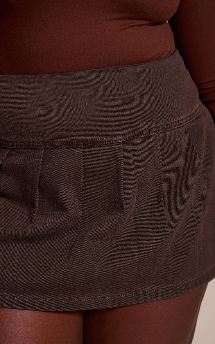 Dark Chocolate Jupe Courte Plissée En Denim Fluide Grande Taille