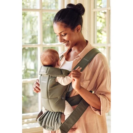 Porte-bébé Mini   Vert Foncé        de               BabyBjörn