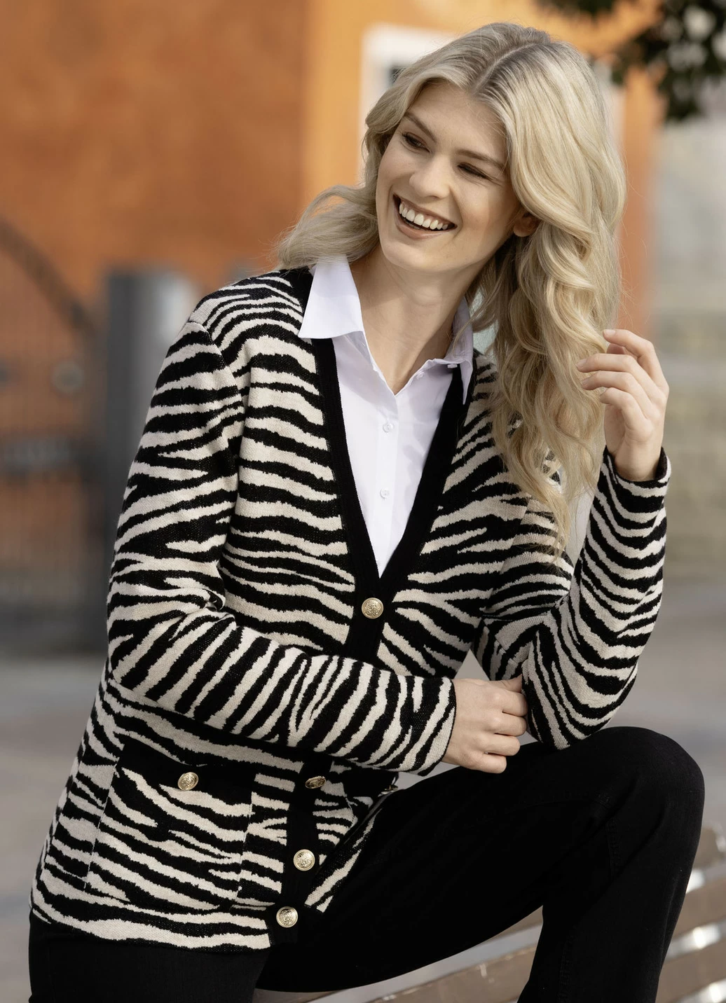 Strickjacke in Jacquard-Dessin