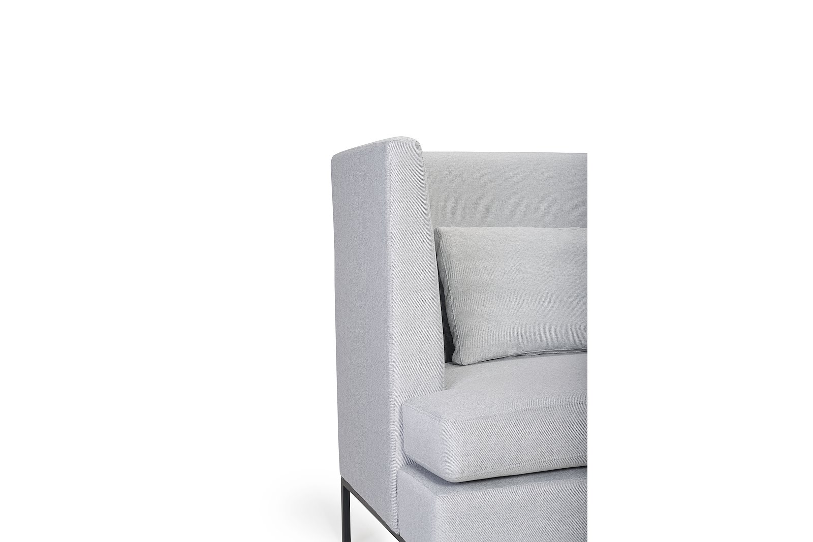 Town spisesofa, 3-seter Tekstil Salsa 3/1 Light Grey med 2 pynteputer. Sort, pulverlakkert understell i stål.