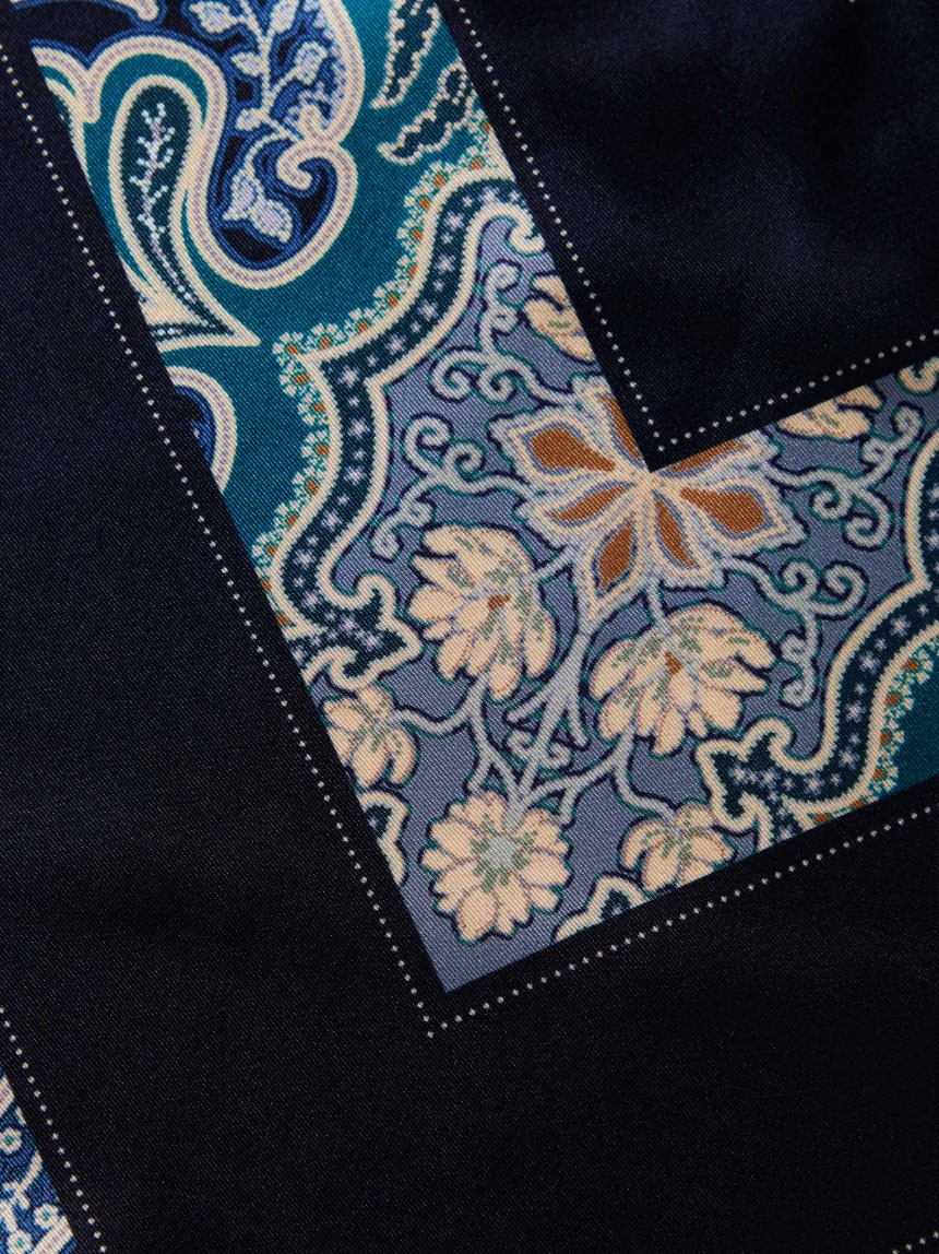 Blusa de manga curta com estampado