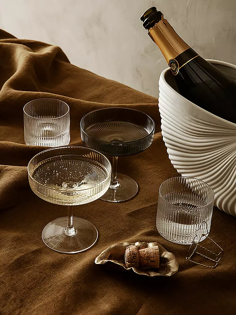 FERM LIVING Champagnerglas 2er Set RIPPLE transparent
