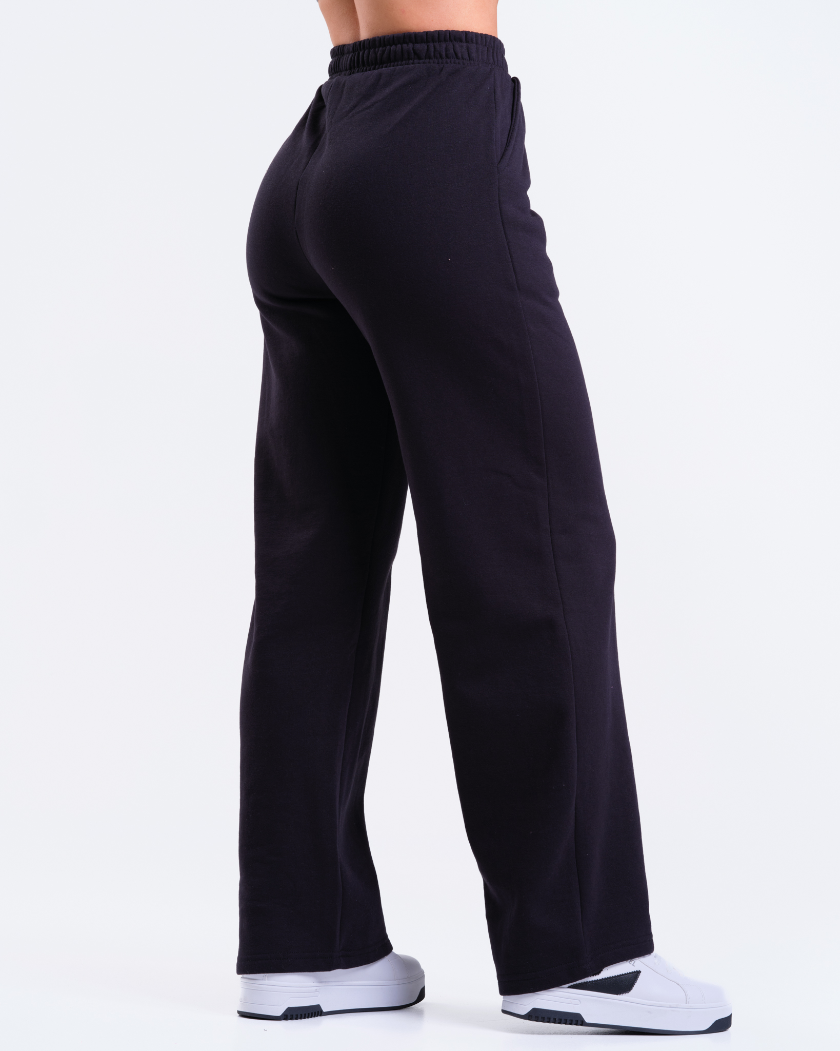 LEVITY Movement Relaxed Soft Pants Black