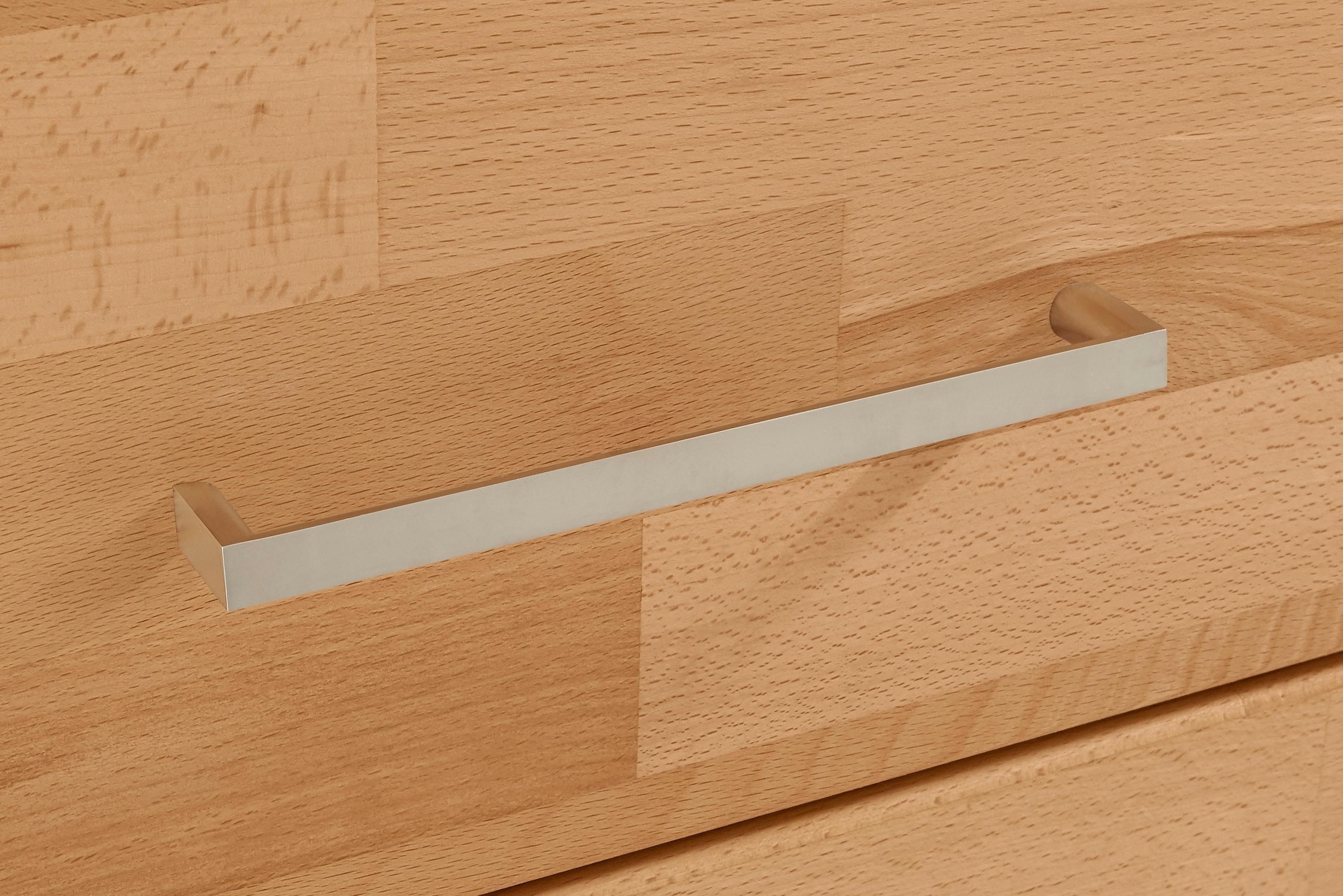 Home affaire Highboard »Ribe,130cm breit145cm hoch,Fronten Massivholz,12 Fächer« Korpus  aus Holzwerkstoff, Metall Griffe,Böden versetzbar