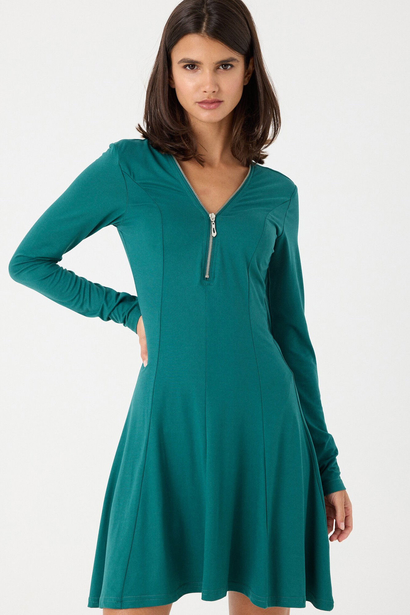 Vestido com zíper