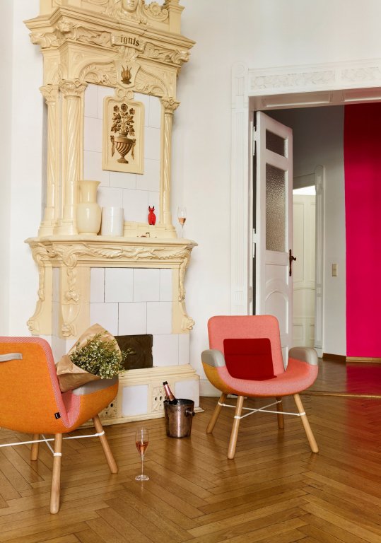 Vitra East River Chair fauteuil stofmix light