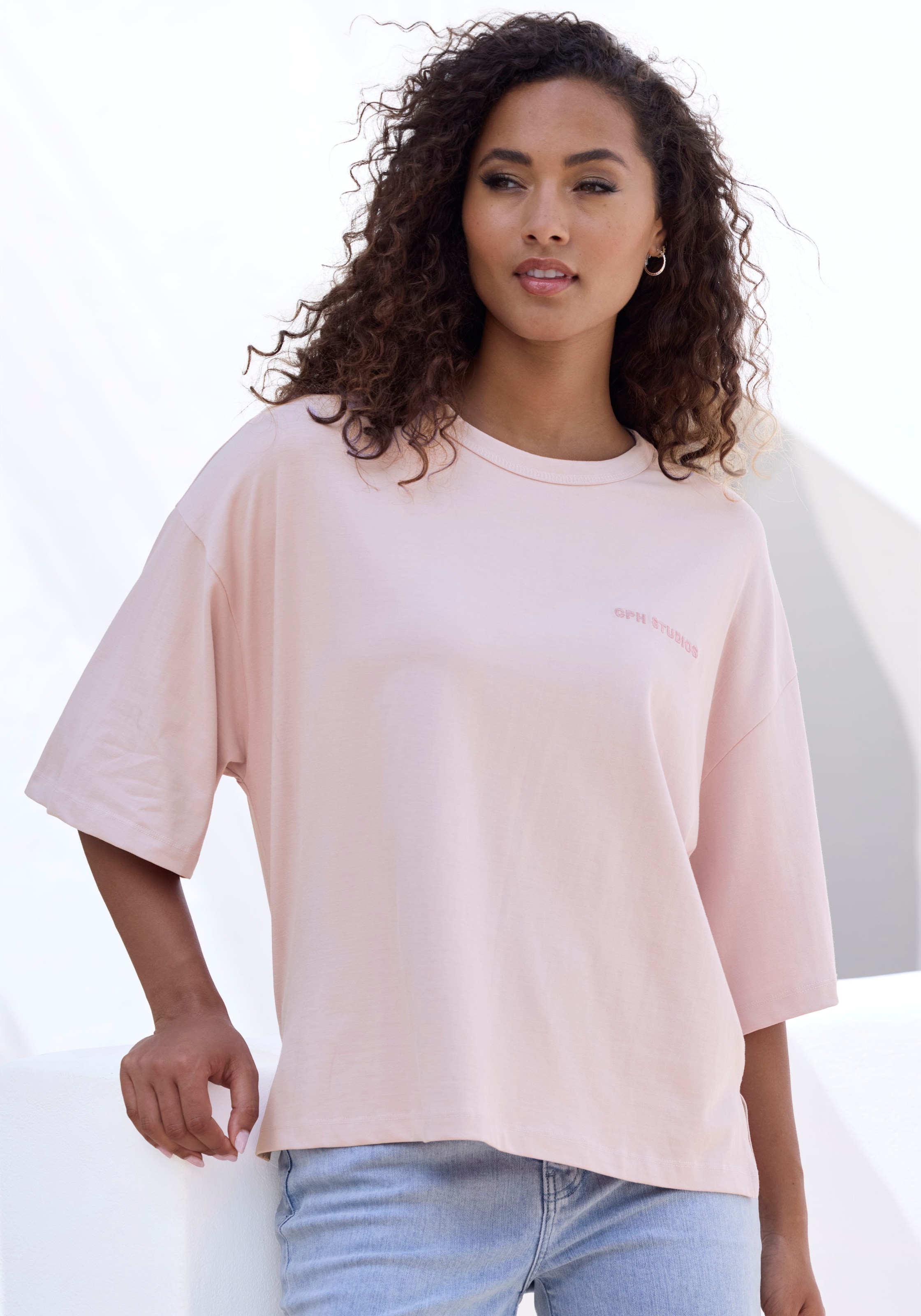 Copenhagen Studios Oversize-Shirt »mit hochwertiger Logostickerei«, aus heavy Bio-Baumwoll-Qualität