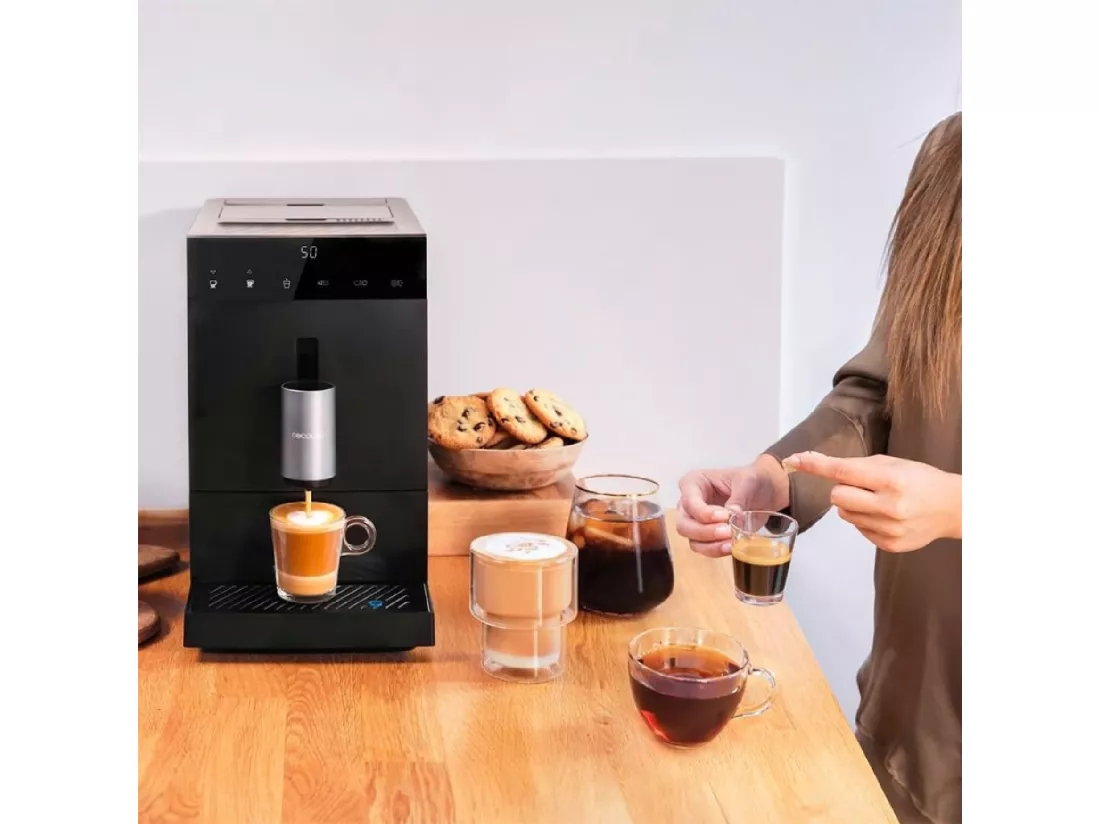 Cecotec Machine à café super automatique Power Matic-ccino Vaporissima. 1470 W, 19 bars, broyeur intégré, thermoblock, vaporisateur, capacité de 150 g de café en grain et 1,2 litres d'eau